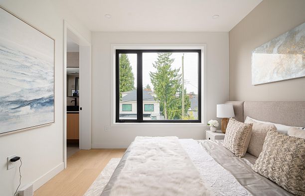 6577 Lime Street S.W. Marine