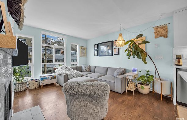 305 2110 Cornwall Avenue Kitsilano