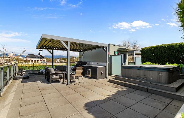 402 6333 West Boulevard Kerrisdale