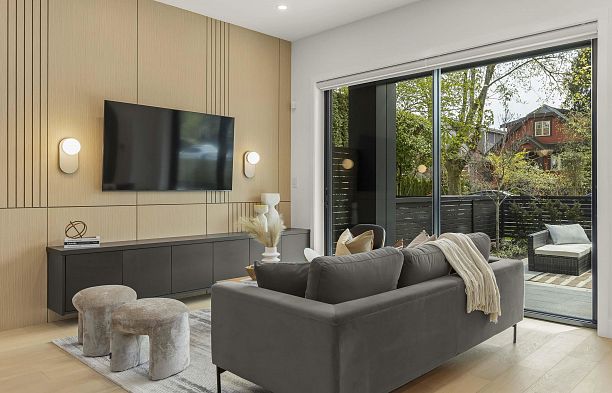 1 3255 13th Avenue Kitsilano