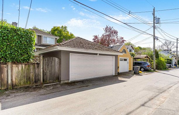 3263 W 14th Avenue Kitsilano