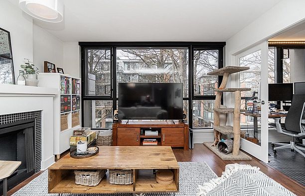 502 2036 W 10th Avenue Kitsilano