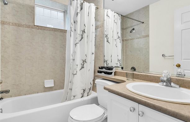 3263 W 14th Avenue Kitsilano