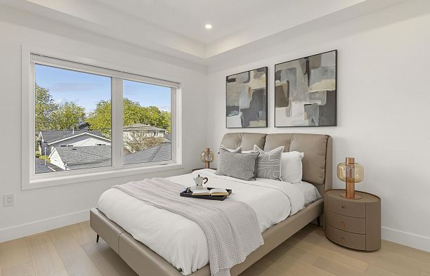 2 3255 13th Avenue Kitsilano