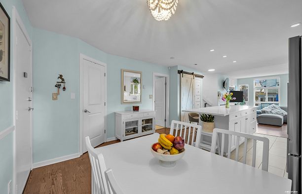 305 2110 Cornwall Avenue Kitsilano