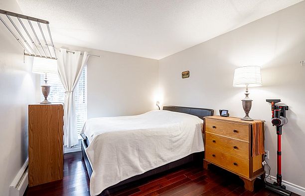 209 2211 W 2nd Avenue Kitsilano