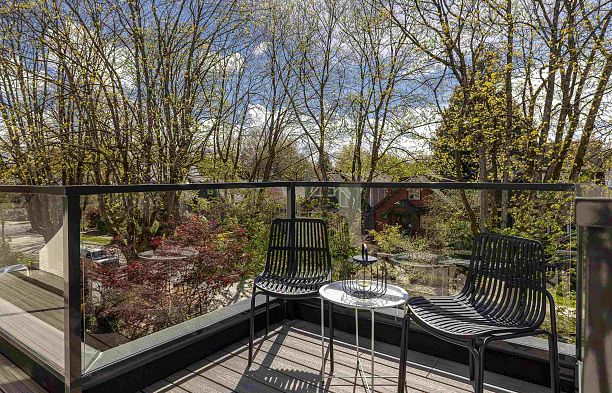 1 3255 13th Avenue Kitsilano