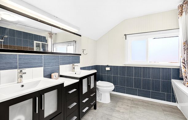 2975 W 8th Avenue Kitsilano