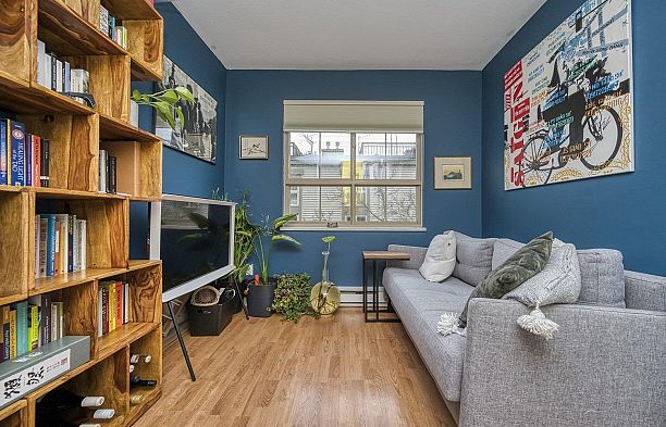 34 2375 W Broadway Kitsilano