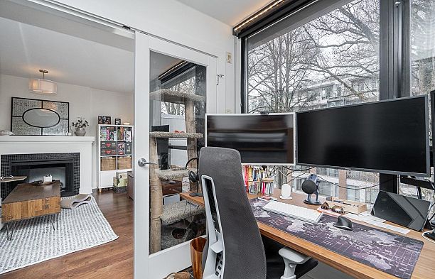 502 2036 W 10th Avenue Kitsilano