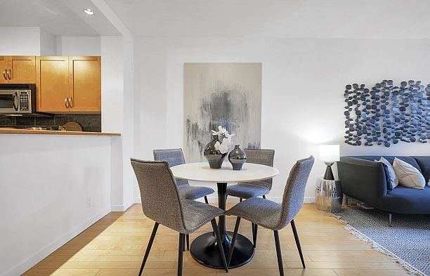 110 2263 Redbud Lane Kitsilano