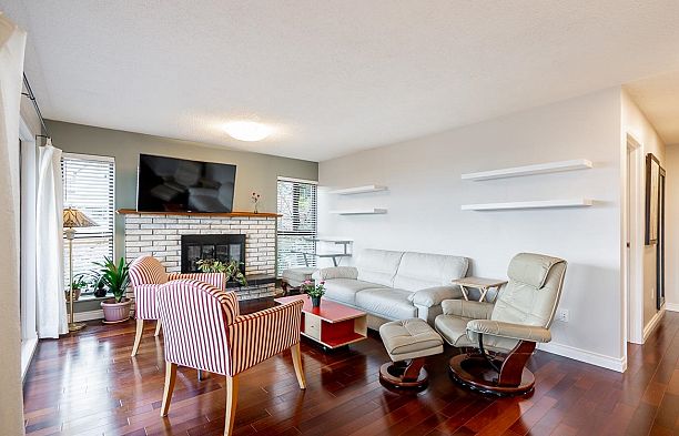 209 2211 W 2nd Avenue Kitsilano