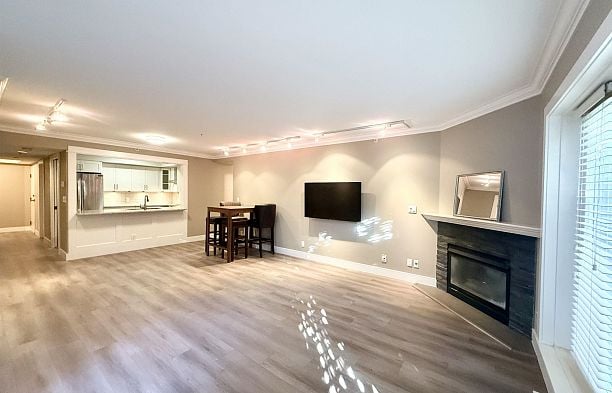 103 3189 Camosun Street Point Grey