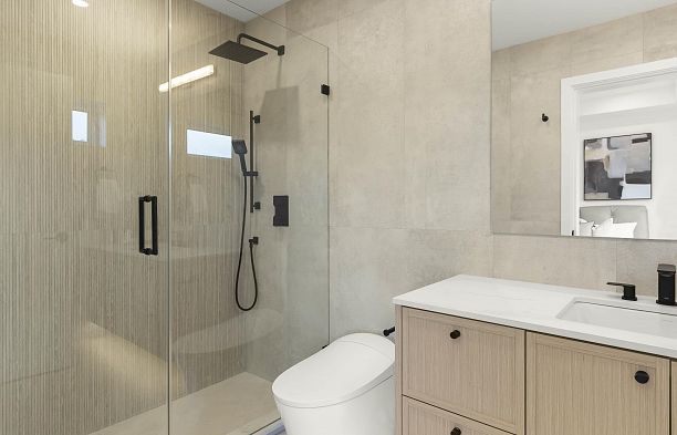 2 3255 13th Avenue Kitsilano