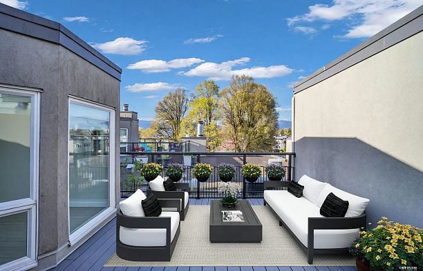 305 2110 Cornwall Avenue Kitsilano