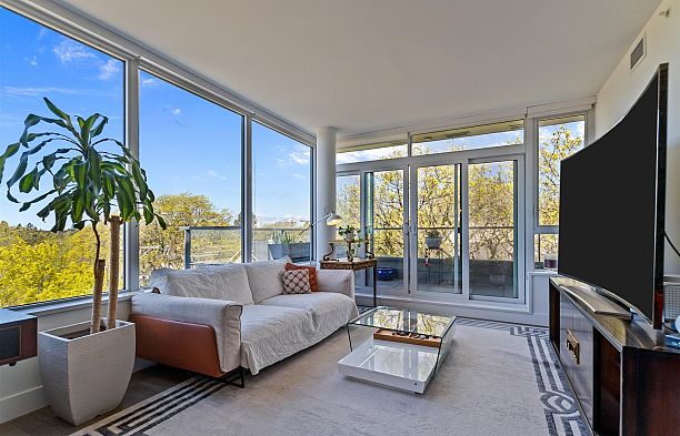 402 6333 West Boulevard Kerrisdale