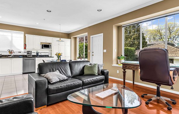 3263 W 14th Avenue Kitsilano