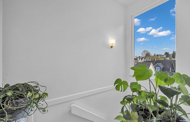 305 2110 Cornwall Avenue Kitsilano