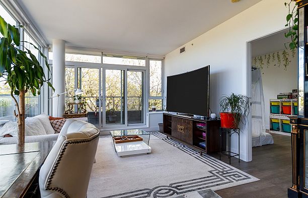 402 6333 West Boulevard Kerrisdale