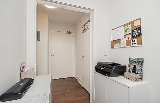 502 2036 W 10th Avenue Kitsilano