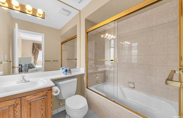 4418 Osler Street Shaughnessy
