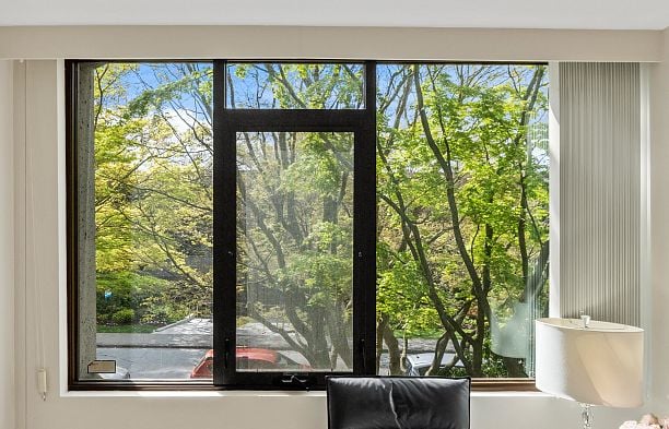 205 2445 W 3rd Avenue Kitsilano