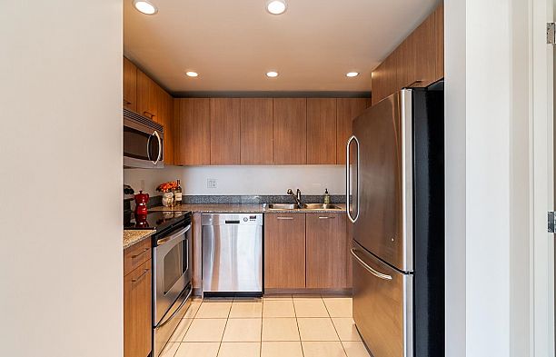 1208 1212 Howe Street Downtown VW