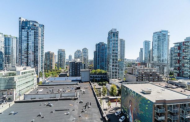 1208 1212 Howe Street Downtown VW