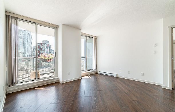 1208 1212 Howe Street Downtown VW