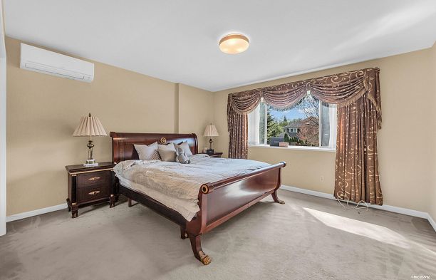 4418 Osler Street Shaughnessy