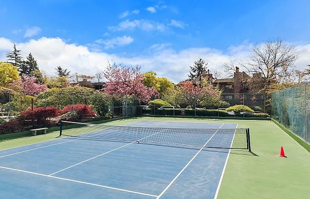 205 2445 W 3rd Avenue Kitsilano