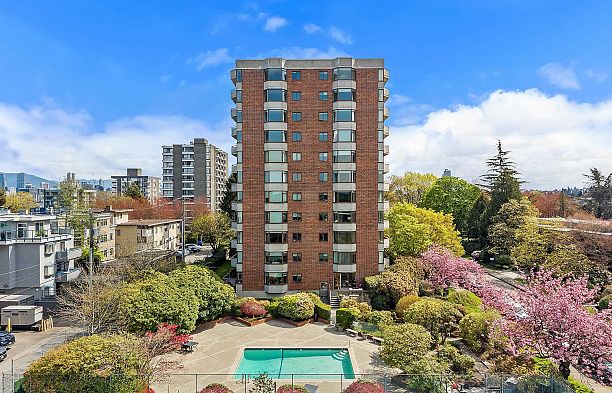 205 2445 W 3rd Avenue Kitsilano