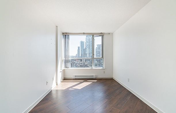 1208 1212 Howe Street Downtown VW