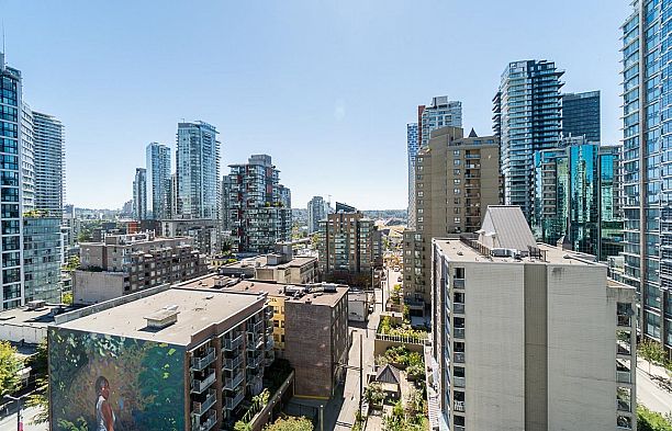 1208 1212 Howe Street Downtown VW