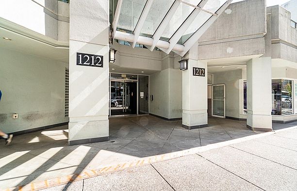 1208 1212 Howe Street Downtown VW