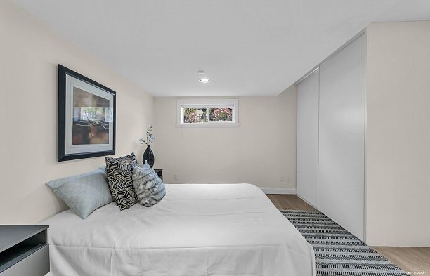 4418 Osler Street Shaughnessy