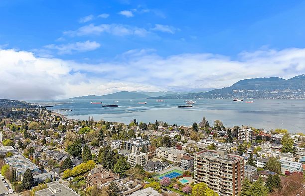 205 2445 W 3rd Avenue Kitsilano