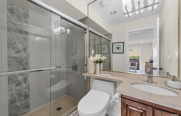 4418 Osler Street Shaughnessy