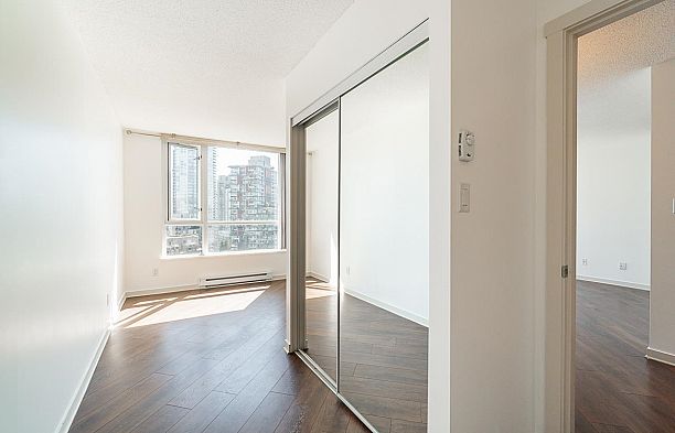 1208 1212 Howe Street Downtown VW