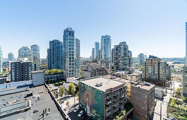 1208 1212 Howe Street Downtown VW