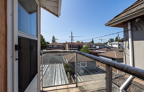 108 W 46th Avenue Oakridge VW