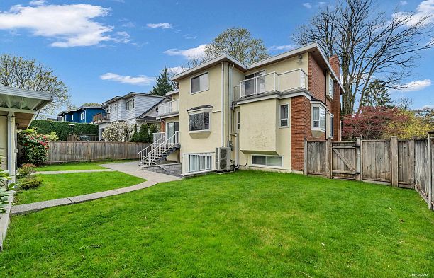 4418 Osler Street Shaughnessy