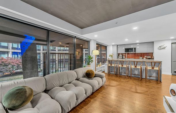 605 128 W Cordova Street Downtown VW