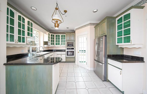 2039 W 62 Avenue S.W. Marine