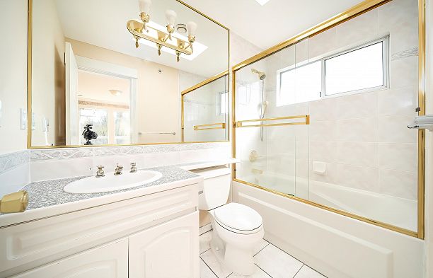 2039 W 62 Avenue S.W. Marine