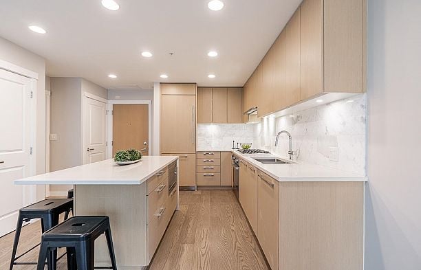 322 3563 Ross Drive University VW