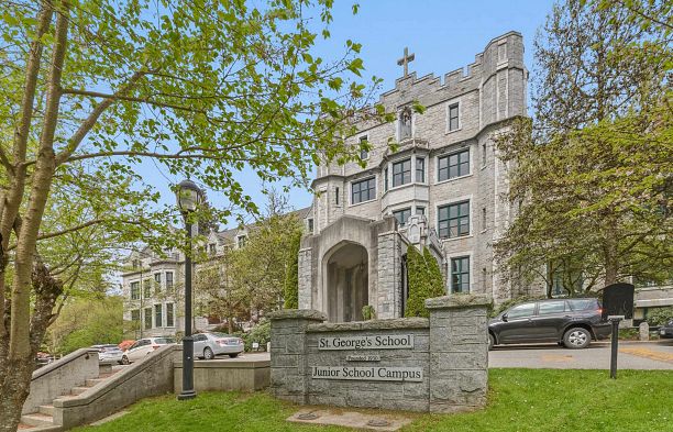 6150 Blenheim Street Kerrisdale
