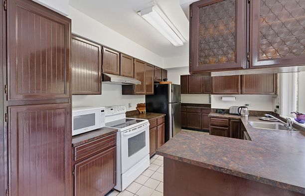 6150 Blenheim Street Kerrisdale
