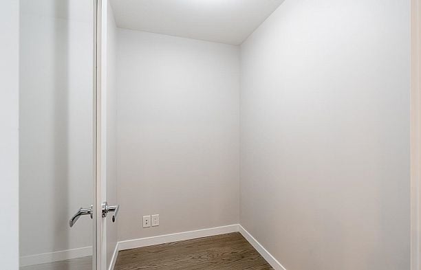 322 3563 Ross Drive University VW