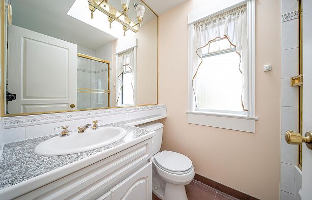 2039 W 62 Avenue S.W. Marine